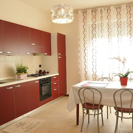 Maura Appartamenti Peschiera del Garda Phòng bức ảnh