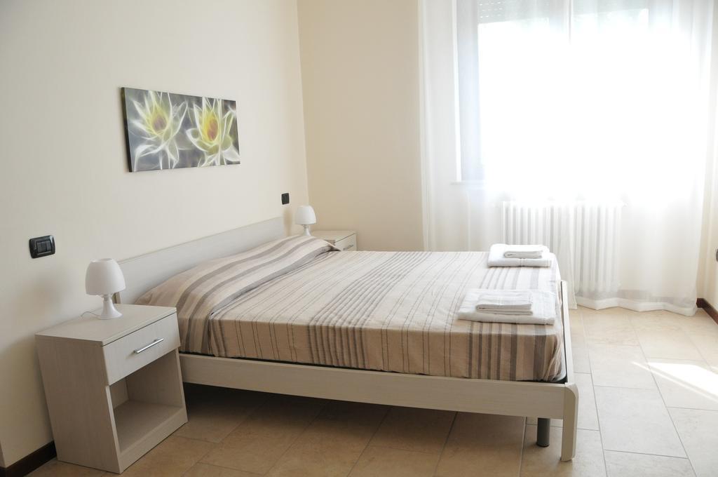 Maura Appartamenti Peschiera del Garda Phòng bức ảnh